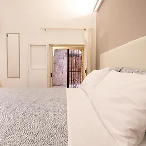 https://casuzza-di-bru.sicilyhotelsitaly.net
