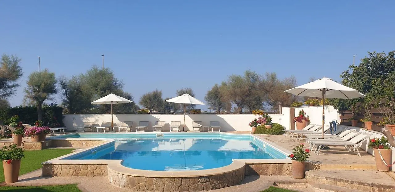 ***  Hotel Corallo Fregenae İtalya