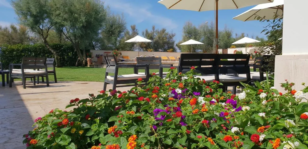 Hotel Corallo Fregenae 3*,